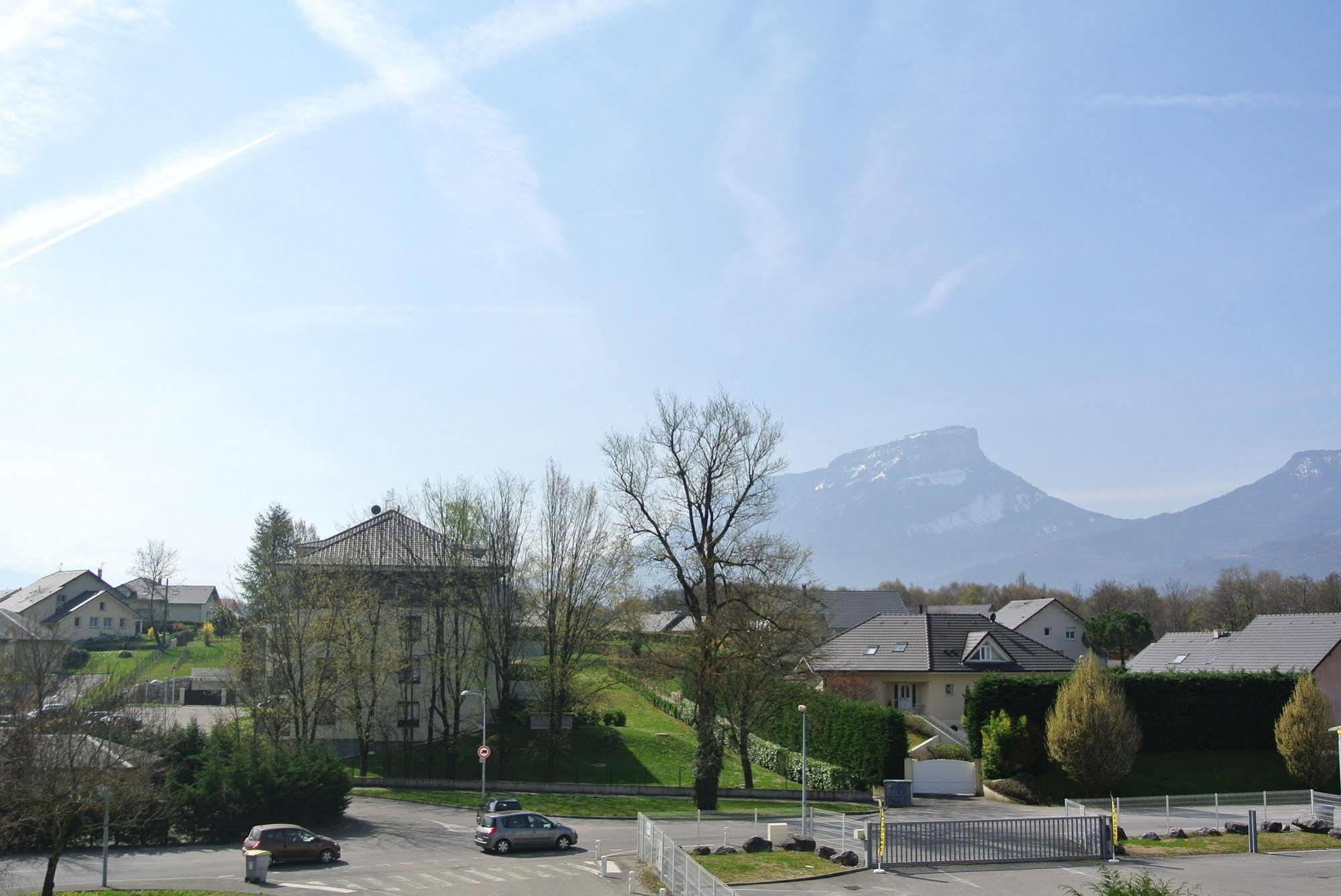 Ibis Budget Chambery Sud Challes Les Eaux Exterior foto